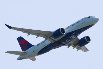 Photo of aircraft N111NG operated by Delta Air Lines