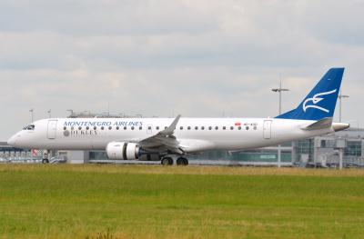 Photo of aircraft 4O-AOD operated by Montenegro Airlines