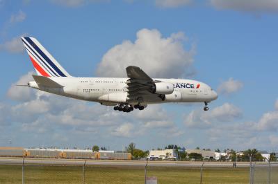 Photo of aircraft F-HPJB operated by Air France