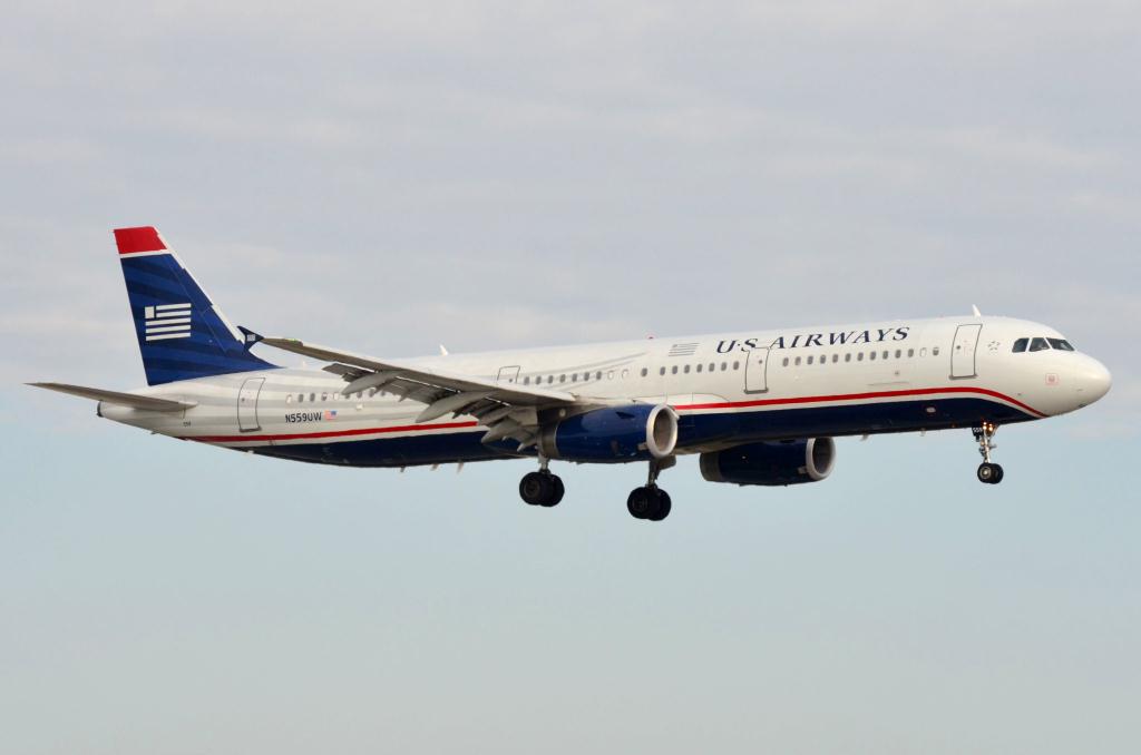 Photo of aircraft N559UW operated by US Airways