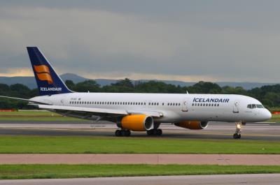Photo of aircraft TF-IST operated by Icelandair