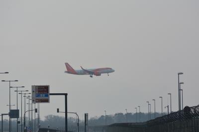 Photo of aircraft G-UZHE operated by easyJet
