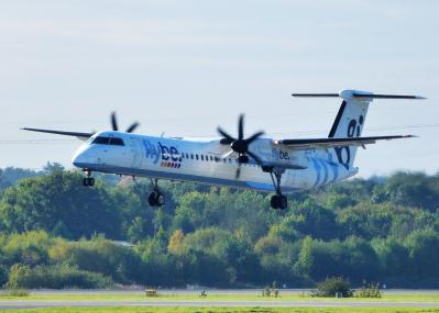 Photo of aircraft G-JECX operated by Flybe