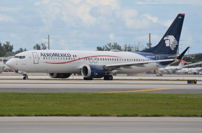 Photo of aircraft N868AM operated by Aeromexico