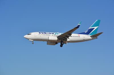 Image of aircraft registration C-GWSH - A 737-76N(WL) operated by WestJet