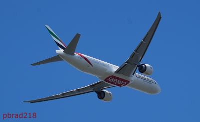 Photo of aircraft A6-EBM operated by Emirates