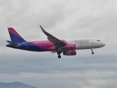 Photo of aircraft 9H-WAU operated by Wizz Air Malta