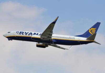 Photo of aircraft EI-EPC operated by Ryanair