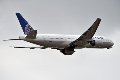 Photo of aircraft N799UA operated by United Airlines