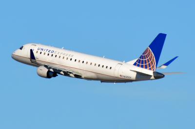Photo of aircraft N125SY operated by United Express