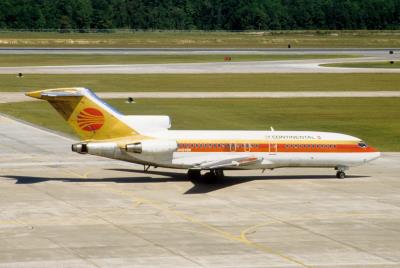 Photo of aircraft N40488 operated by Continental Air Lines