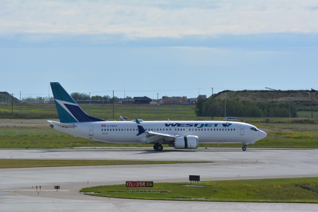 Photo of aircraft C-FRAX operated by WestJet
