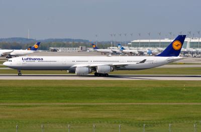Photo of aircraft D-AIHL operated by Lufthansa