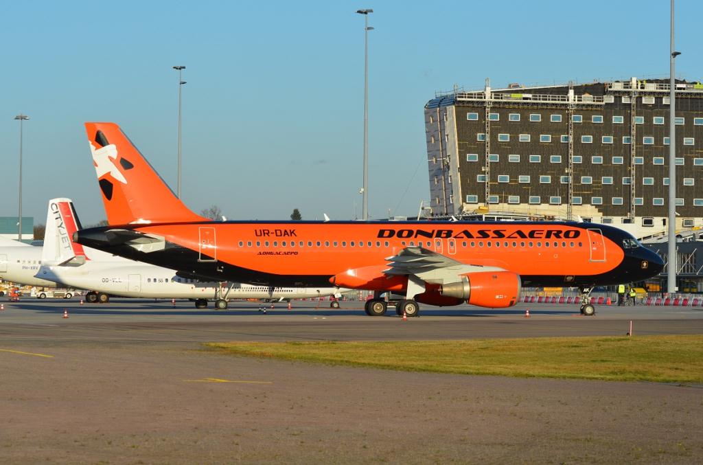Photo of aircraft UR-DAK operated by DonbassAero Airline