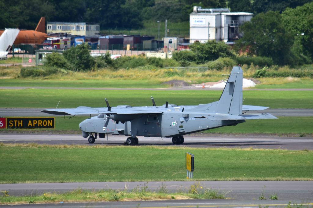 Photo of aircraft ZG998 operated by Army Air Corps