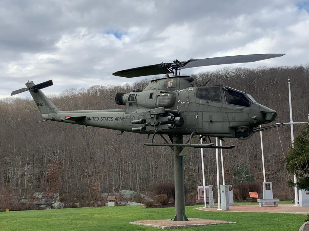 Photo of aircraft 66-15318 operated by Putnam County Memorial Park