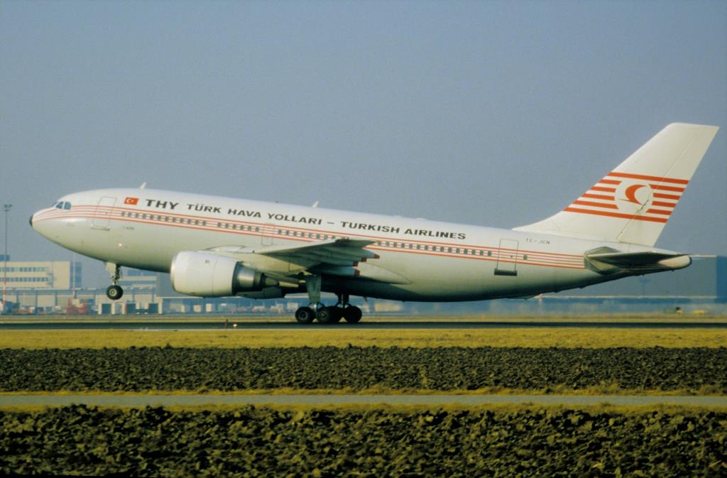 Photo of aircraft TC-JCN operated by Turkish Airlines