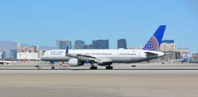 Photo of aircraft N57862 operated by United Airlines