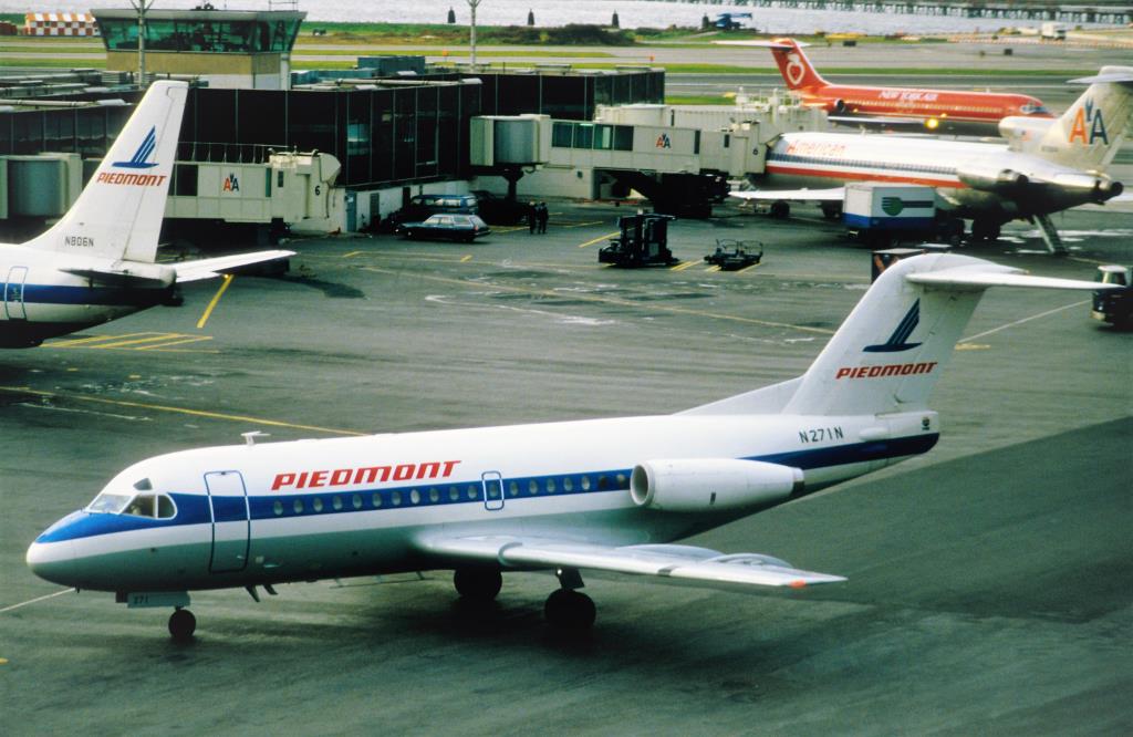 Photo of aircraft N271N operated by Piedmont Airlines