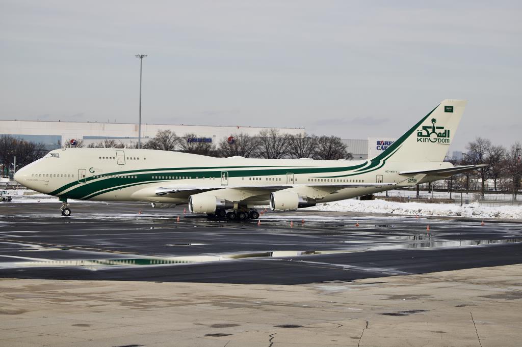 Photo of aircraft HZ-WBT7 operated by Kingdom Aircraft II LLC