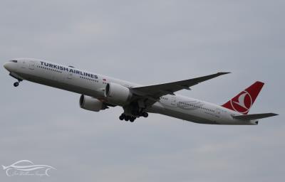 Image of aircraft registration TC-JJT - A 777-3F2(ER) operated by Turkish Airlines