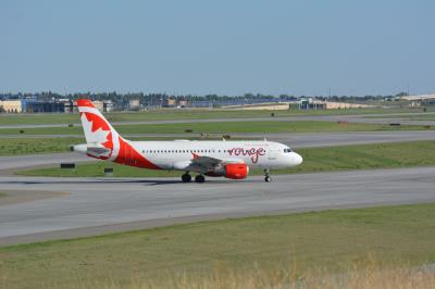 Photo of aircraft C-GBHR operated by Air Canada Rouge