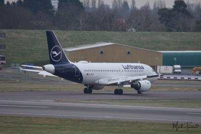 Photo of aircraft D-AILB operated by Lufthansa Cityline