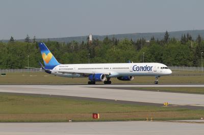 Image of aircraft registration D-ABOG - A 757-330(WL) operated by Condor