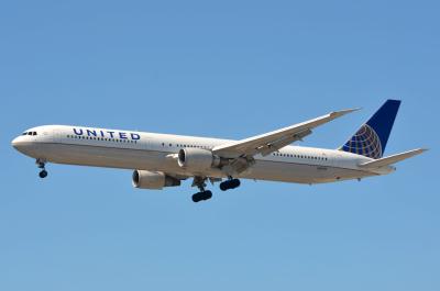 Photo of aircraft N66056 operated by United Airlines