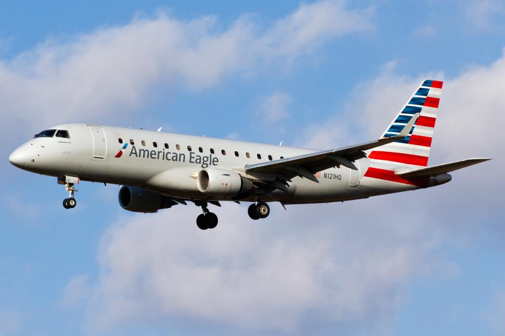 Photo of aircraft N121HQ operated by Republic Airways