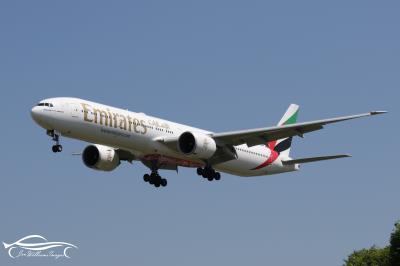 Photo of aircraft A6-EPV operated by Emirates