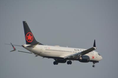 Photo of aircraft C-FSOI operated by Air Canada