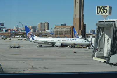 Photo of aircraft N68834 operated by United Airlines