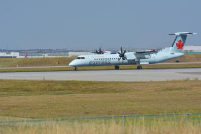 Image of aircraft registration C-GJZG - A DHC-8-402Q operated by Air Canada Express
