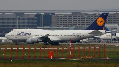 Photo of aircraft D-ABVP operated by Lufthansa