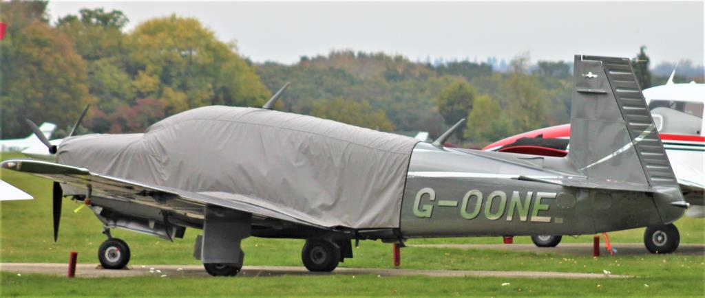 Photo of aircraft G-OONE operated by Christopher Hollis