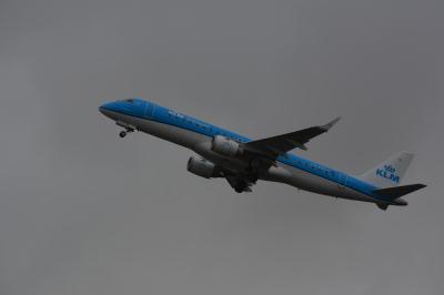 Image of aircraft registration PH-EZG - A ERJ-190STD (ERJ-190-100) operated by KLM Cityhopper