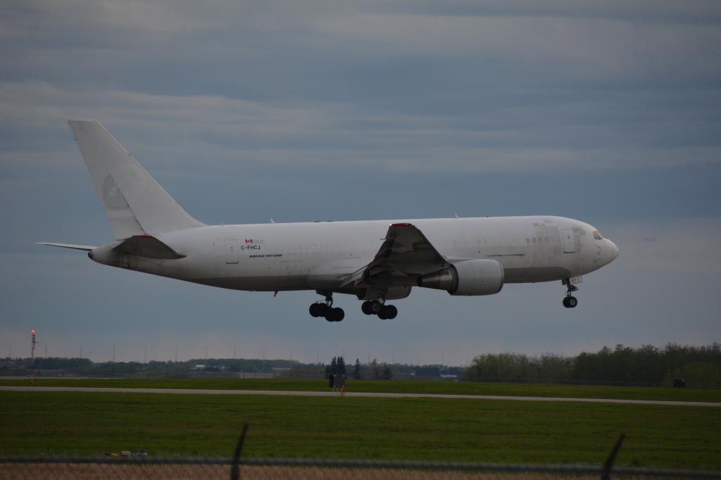Photo of aircraft C-FHCJ operated by Cargojet Airways