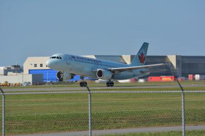 Photo of aircraft C-FNVV operated by Air Canada