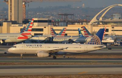 Photo of aircraft N436UA operated by United Airlines