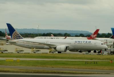 Photo of aircraft N27959 operated by United Airlines