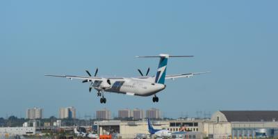 Photo of aircraft C-GENO operated by WestJet Encore