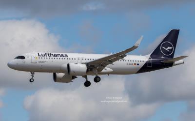 Photo of aircraft D-AIJE operated by Lufthansa