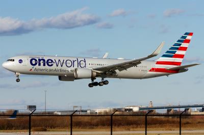 Photo of aircraft N343AN operated by American Airlines