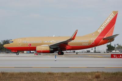 Photo of aircraft N752SW operated by Southwest Airlines
