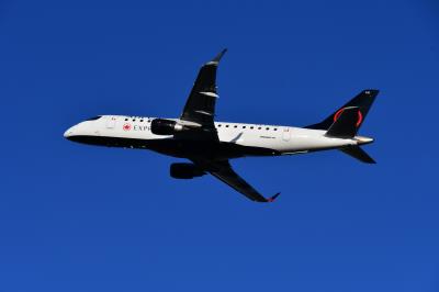 Photo of aircraft C-FEKD operated by Air Canada Express