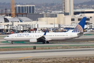 Photo of aircraft N68801 operated by United Airlines