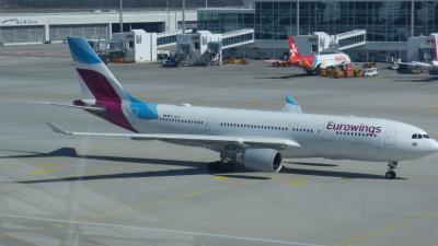 Photo of aircraft D-AXGE operated by Eurowings