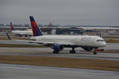 Photo of aircraft N6712B operated by Delta Air Lines