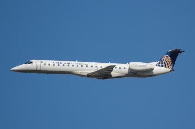 Photo of aircraft N12540 operated by ExpressJet Airlines